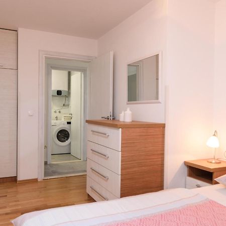 Apartman Karic 特罗吉尔 外观 照片