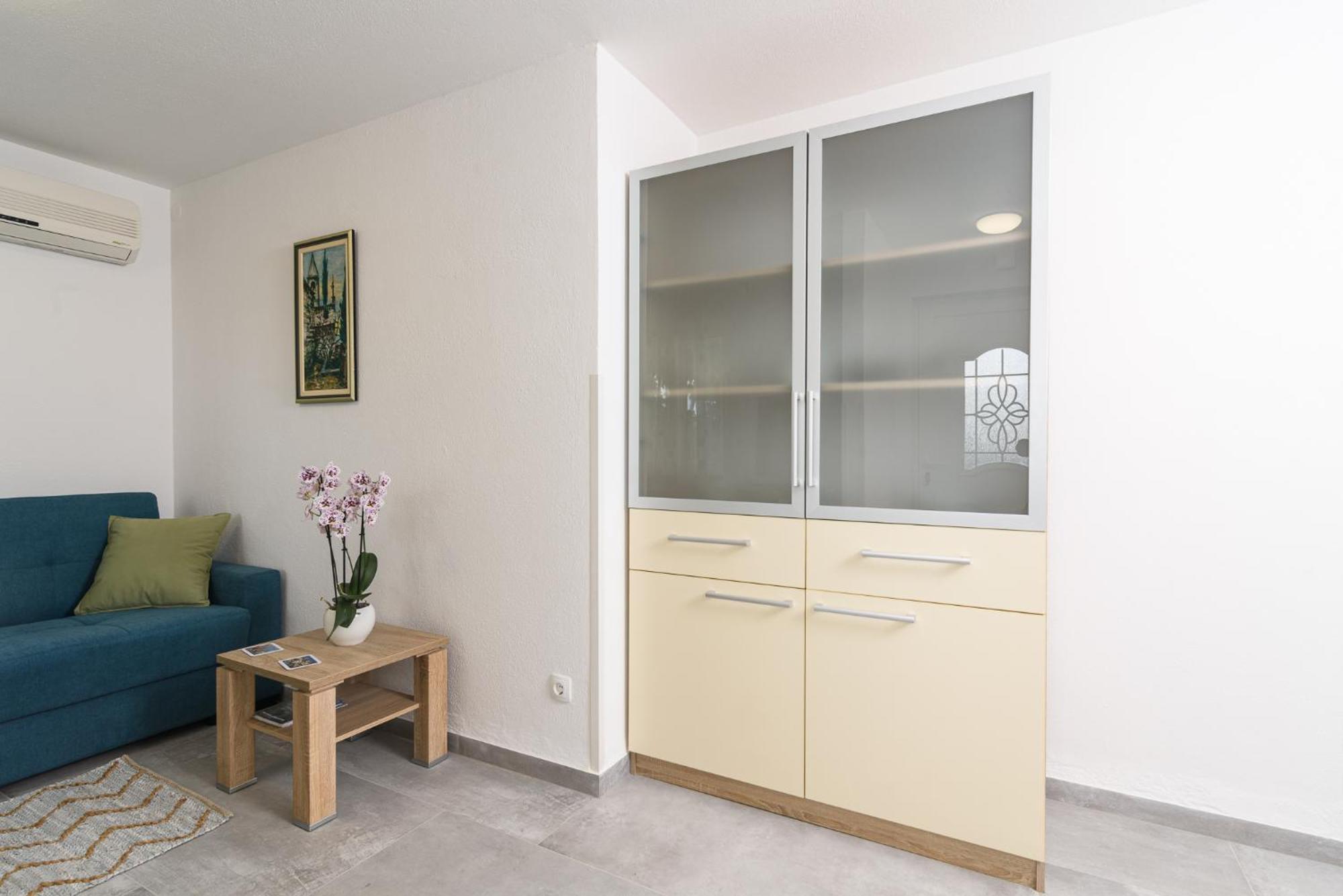 Apartman Karic 特罗吉尔 外观 照片