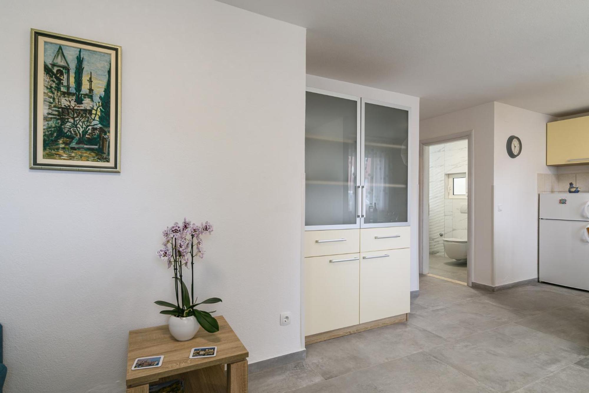 Apartman Karic 特罗吉尔 外观 照片